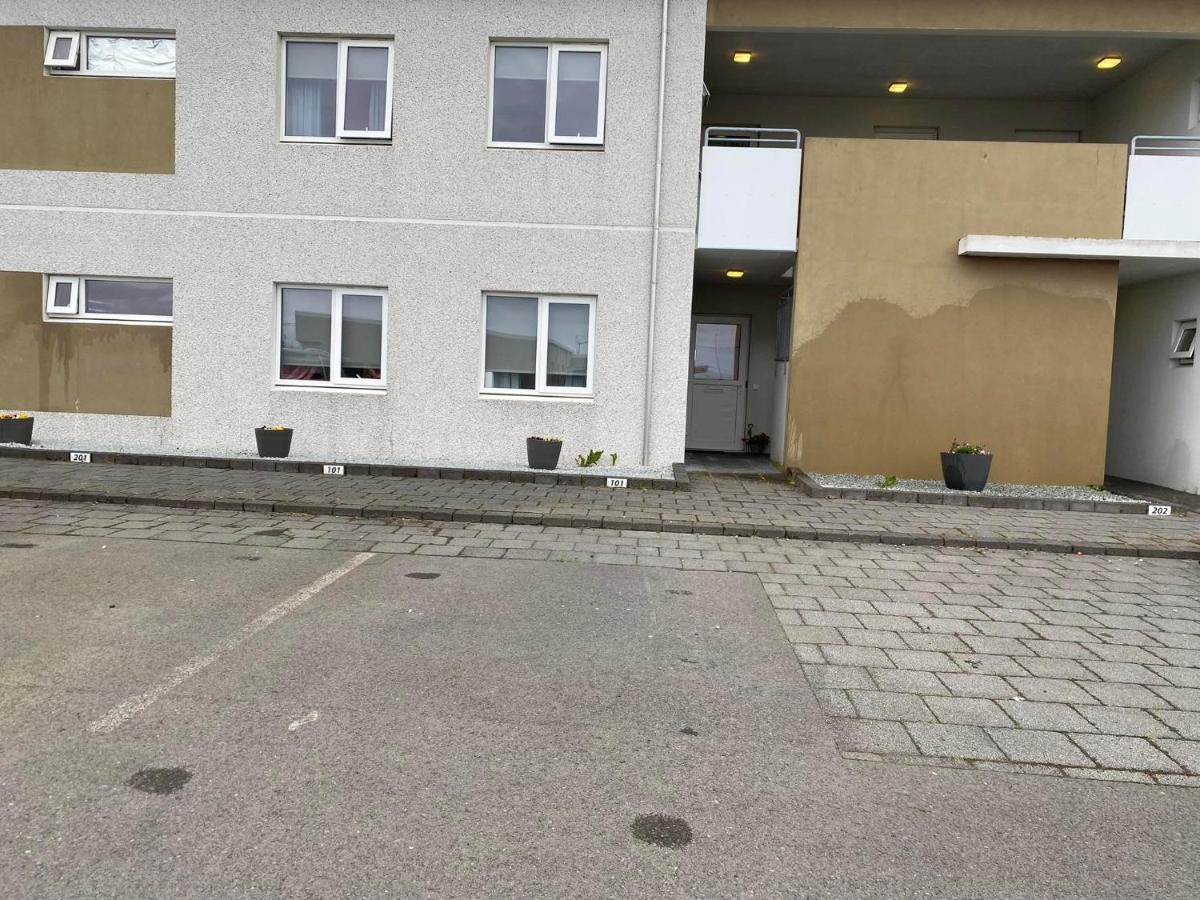 Spacious 3Br Condo Near Blue Lagoon 15M Airport 9M Njarthvik Exteriér fotografie