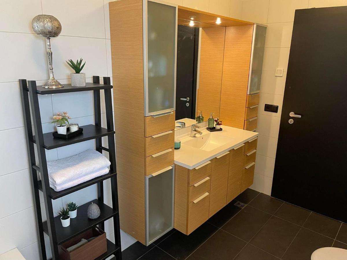 Spacious 3Br Condo Near Blue Lagoon 15M Airport 9M Njarthvik Exteriér fotografie