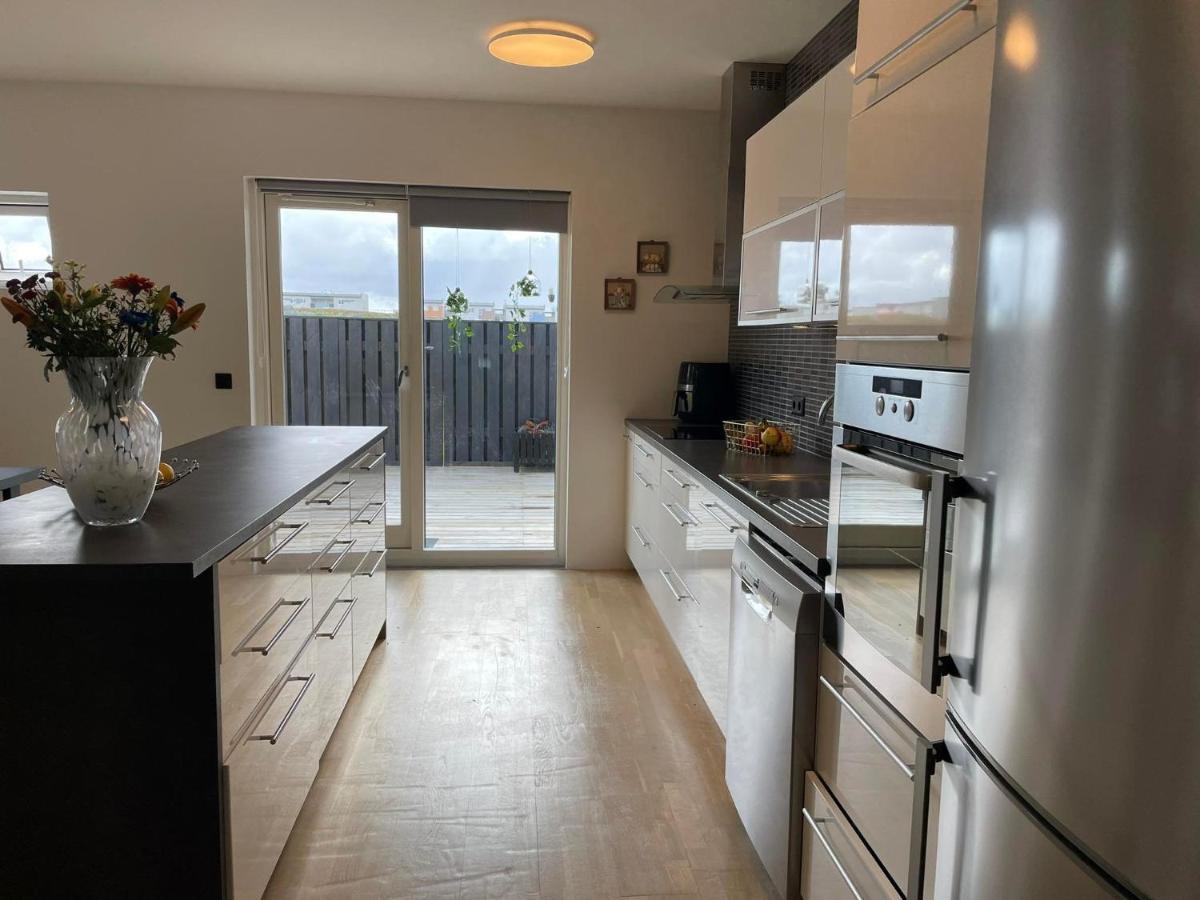 Spacious 3Br Condo Near Blue Lagoon 15M Airport 9M Njarthvik Exteriér fotografie