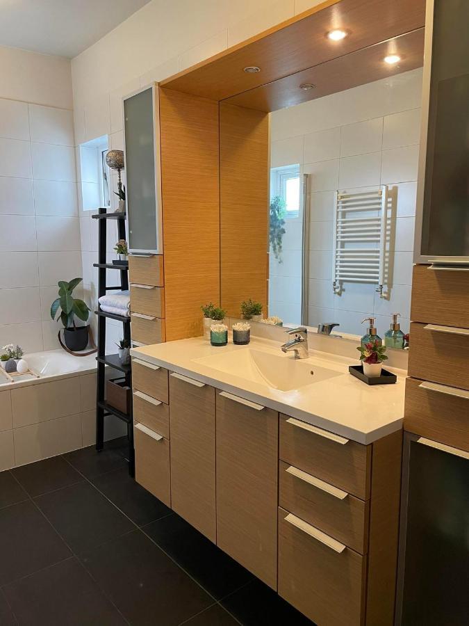Spacious 3Br Condo Near Blue Lagoon 15M Airport 9M Njarthvik Exteriér fotografie