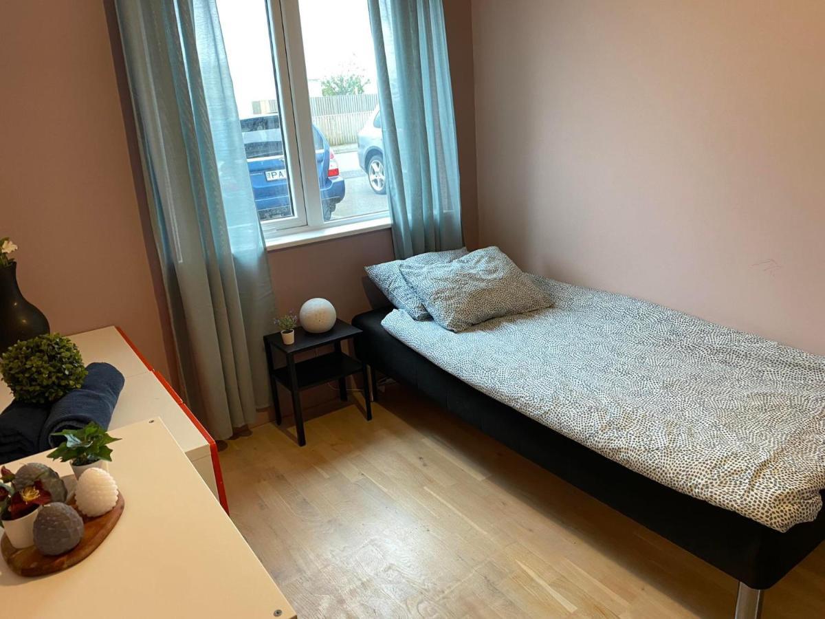 Spacious 3Br Condo Near Blue Lagoon 15M Airport 9M Njarthvik Exteriér fotografie