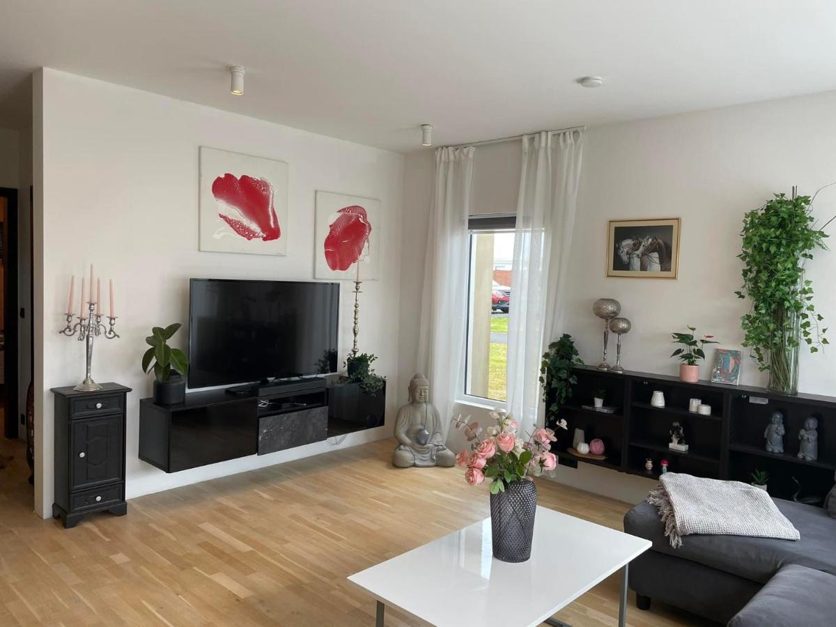 Spacious 3Br Condo Near Blue Lagoon 15M Airport 9M Njarthvik Exteriér fotografie