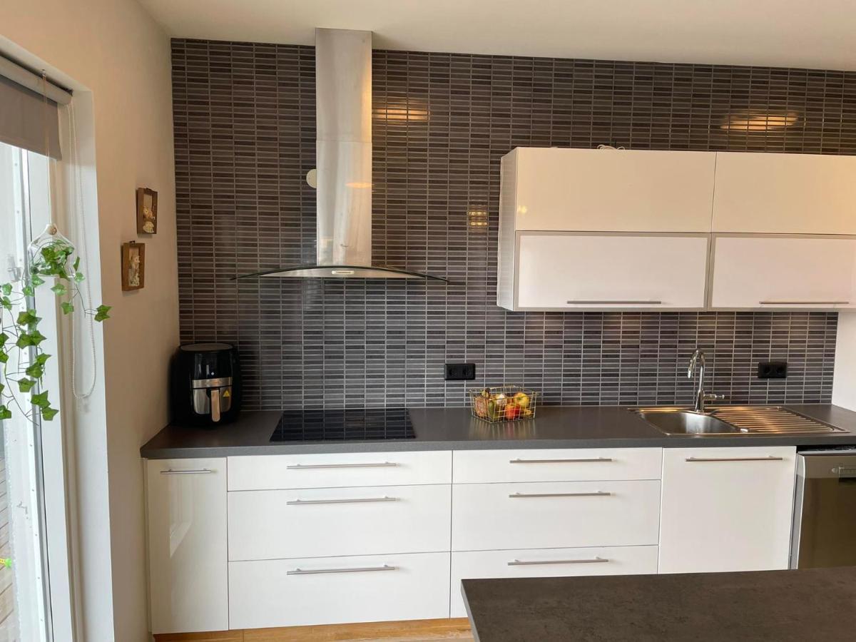 Spacious 3Br Condo Near Blue Lagoon 15M Airport 9M Njarthvik Exteriér fotografie